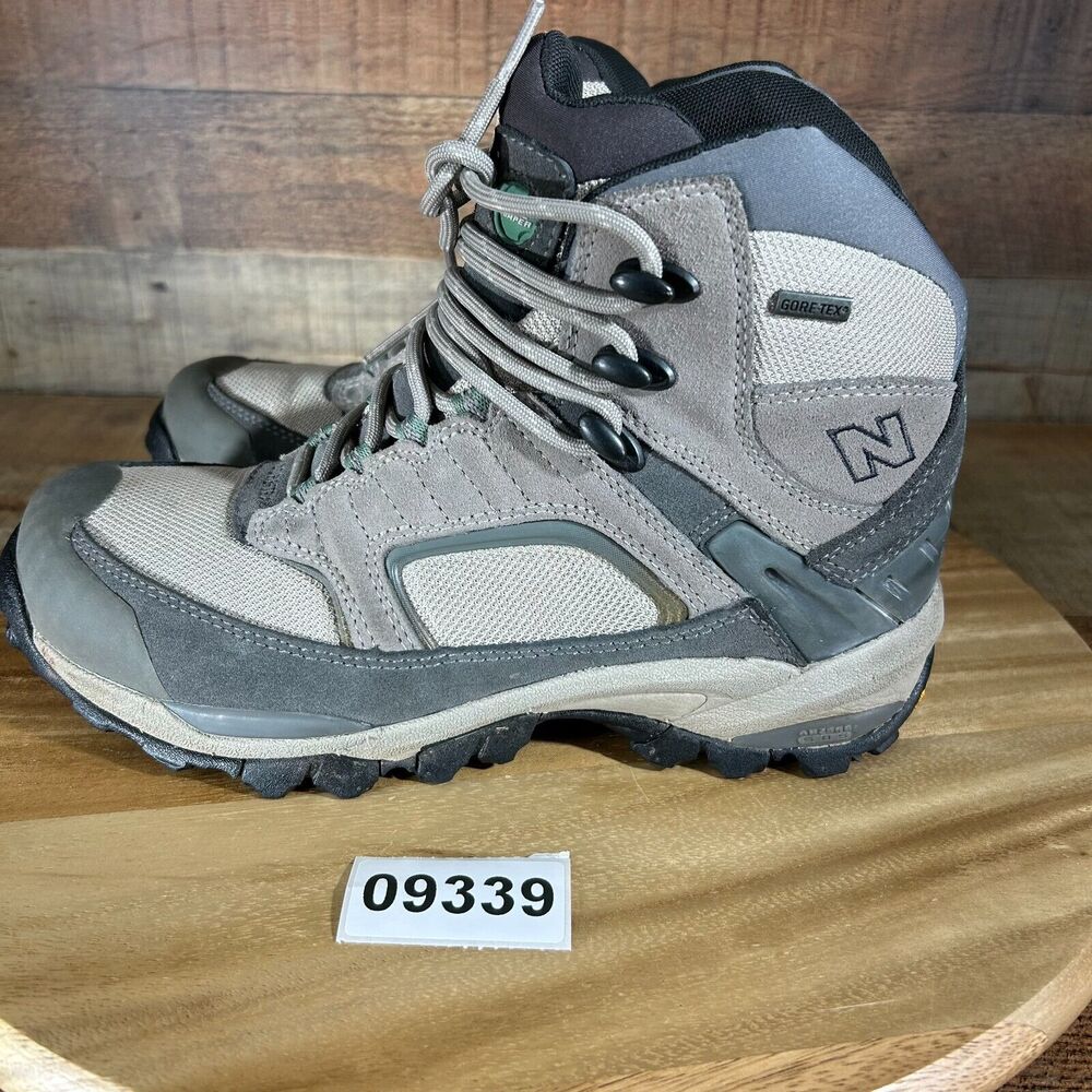 New Balance 1200 Hiking Snow Boots Womens 8.5 B Gray Gore-Tex Vibram Soles
